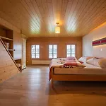 דירה Chalet Roesi - Ferienwohnung Mit Hot Pot & Bergsicht