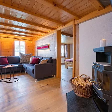 Chalet Roesi - Ferienwohnung Mit Hot Pot & Bergsicht Adelboden