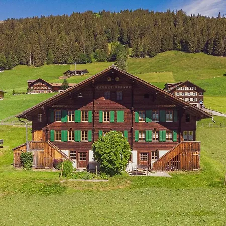 Appartamento Chalet Roesi - Ferienwohnung Mit Hot Pot & Bergsicht