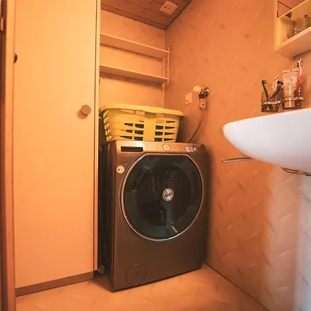 Chalet Roesi - Ferienwohnung Mit Hot Pot & Bergsicht Adelboden