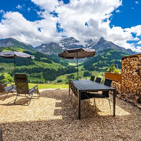 Chalet Roesi - Ferienwohnung Mit Hot Pot & Bergsicht Apartmán