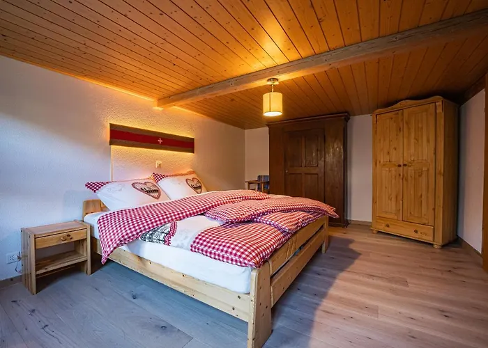 Apartment Chalet Roesi - Ferienwohnung Mit Hot Pot & Bergsicht