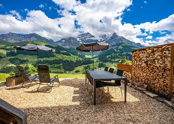 Chalet Roesi - Ferienwohnung Mit Hot Pot & Bergsicht Apartmán