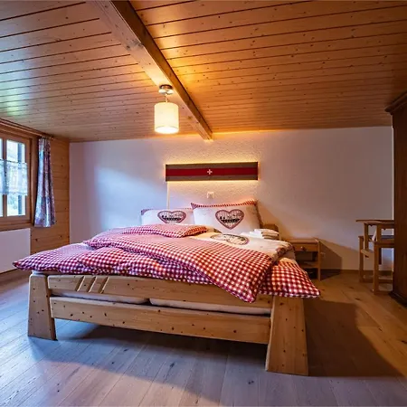 Chalet Roesi - Ferienwohnung Mit Hot Pot & Bergsicht Adelboden