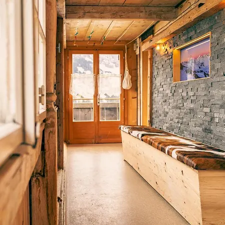 Chalet Roesi - Ferienwohnung Mit Hot Pot & Bergsicht * Adelboden