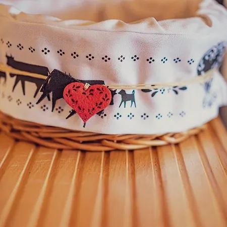 Appartement Chalet Roesi - Ferienwohnung Mit Hot Pot & Bergsicht Adelboden