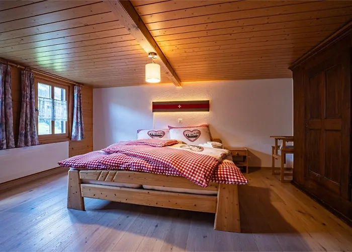 Chalet Roesi - Ferienwohnung Mit Hot Pot & Bergsicht Adelboden