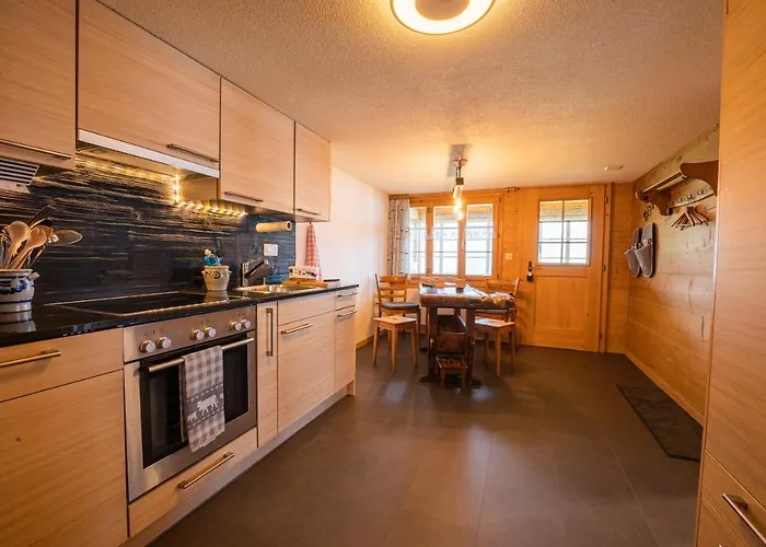 Chalet Roesi - Ferienwohnung Mit Hot Pot & Bergsicht Apartament *